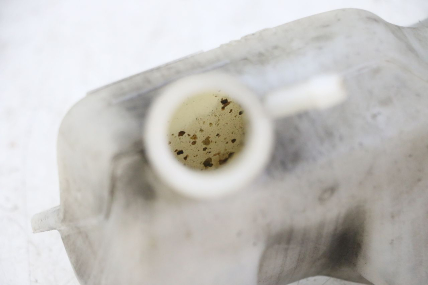 photo de Zbiornik wyrównawczy YAMAHA FZS FAZER 600 (2001 - 2003) - Punkty mocowania