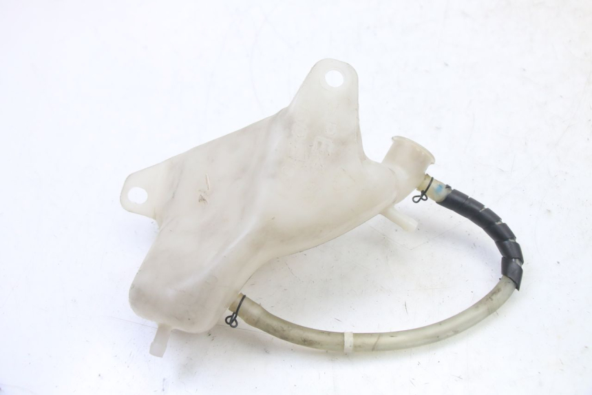 photo de Zbiornik wyrównawczy YAMAHA YP X-MAX XMAX 400 (2014 - 2017) - Zoom stanu zużycia