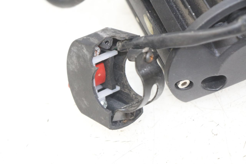 photo de ŚWIATŁO POZYCYJNE HONDA CB R 1000 (2018 - 2023) - Zoom stanu zużycia