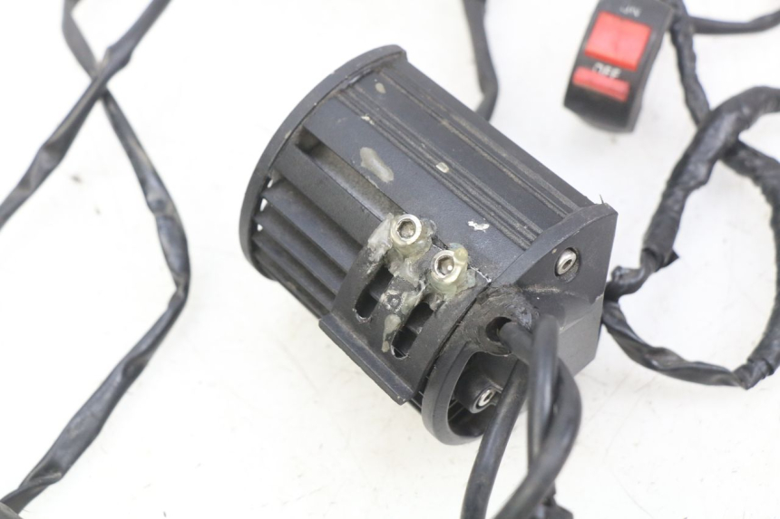 photo de ŚWIATŁO POZYCYJNE HONDA CB R 1000 (2018 - 2023) - Widok ogólny