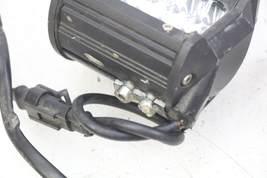 photo de ŚWIATŁO POZYCYJNE HONDA CB R 1000 (2018 - 2023) - Punkty mocowania