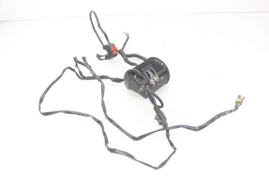 photo de ŚWIATŁO POZYCYJNE HONDA CB R 1000 (2018 - 2023) - Oznaczenia i referencje