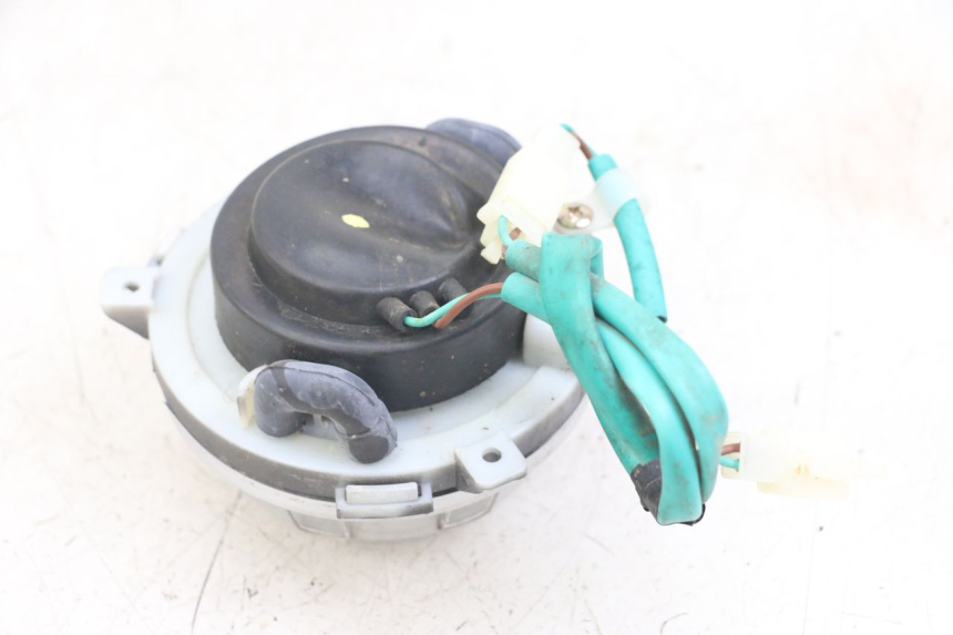 photo de ŚWIATŁO POZYCYJNE SYM CROX 4T 50 (2016 - 2023) - Zoom stanu zużycia