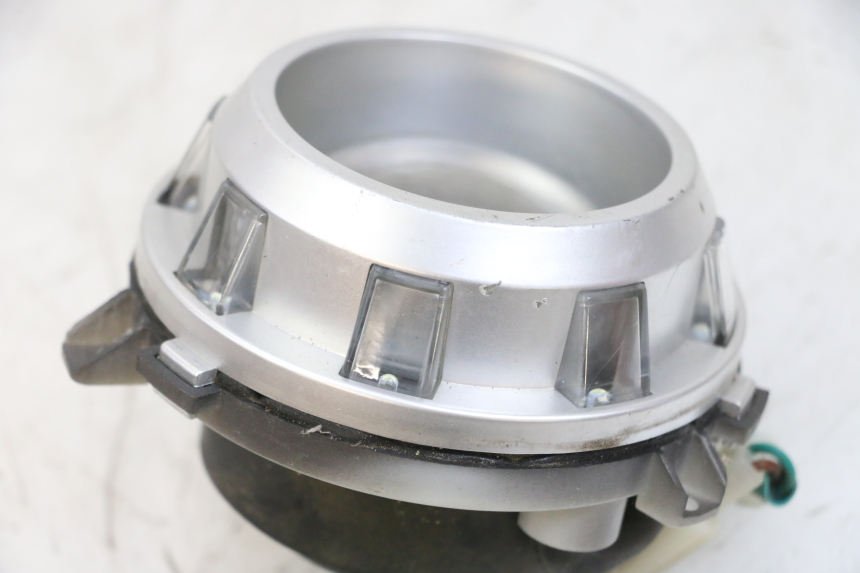 photo de ŚWIATŁO POZYCYJNE SYM CROX 4T 50 (2016 - 2023) - Szczegół części