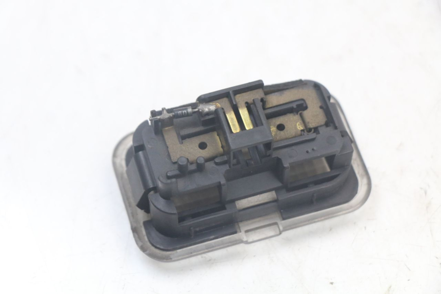 photo de ŚWIATŁO POZYCYJNE HONDA FJS SILVERWING SILVER WING 600 (2001 - 2010) - Zbliżenie techniczne