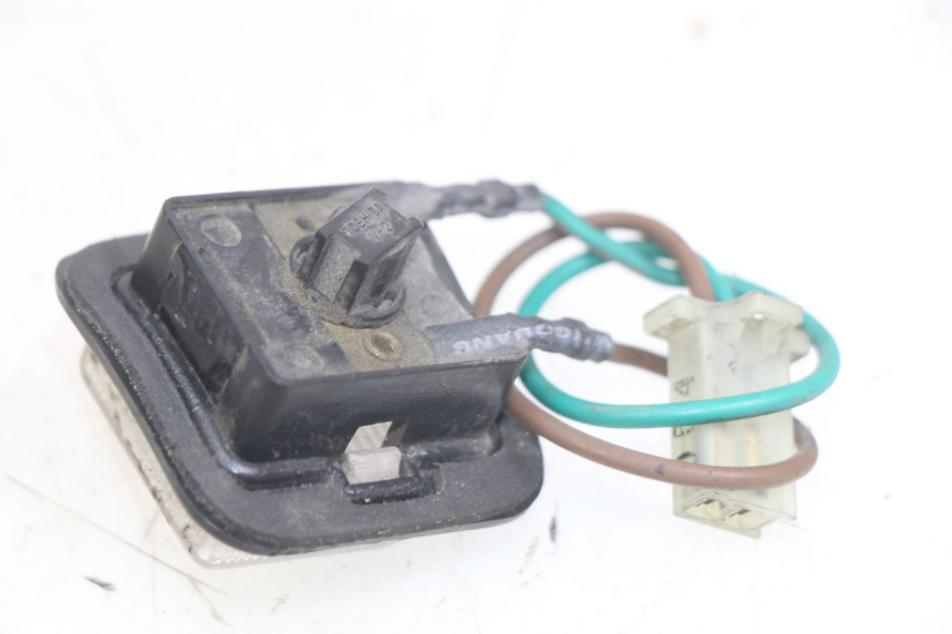 photo de ŚWIATŁO POZYCYJNE SYM GTS EFI 125 (2012 - 2016) - Zoom stanu zużycia