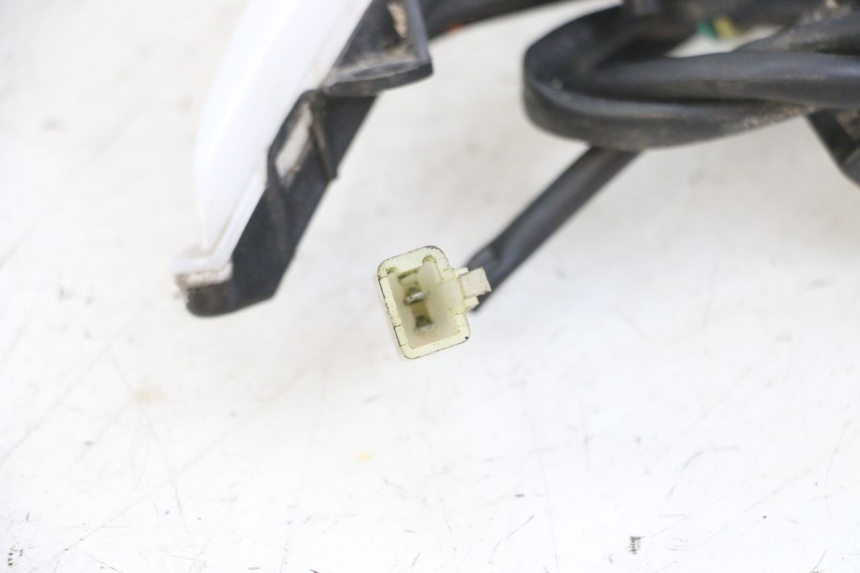 photo de ŚWIATŁO POZYCYJNE PEUGEOT KISBEE 4T 50 (2018 - 2022) - Szczegół części