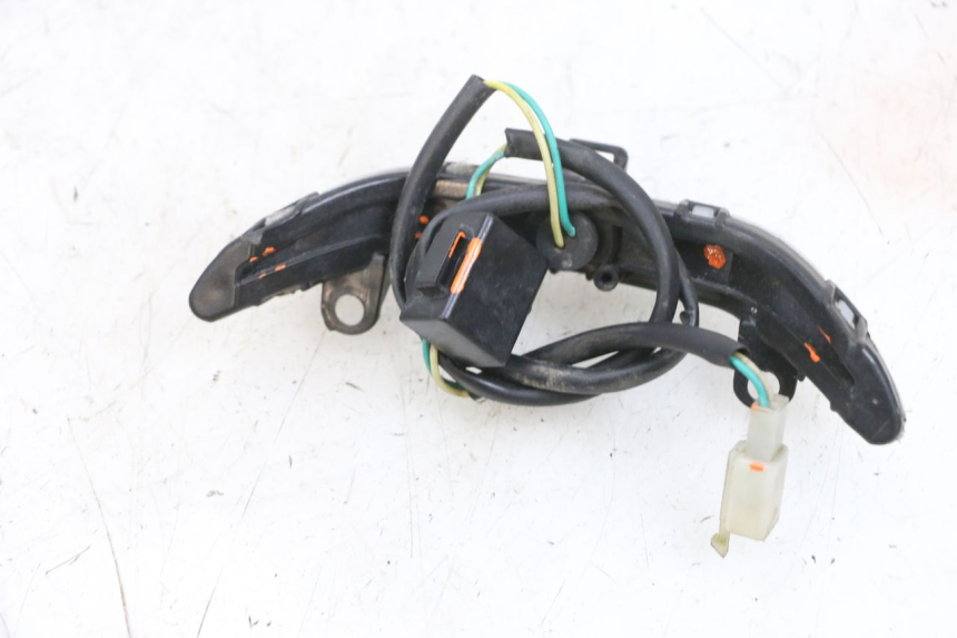 photo de ŚWIATŁO POZYCYJNE PEUGEOT KISBEE 4T 50 (2018 - 2022) - Inny kąt widzenia