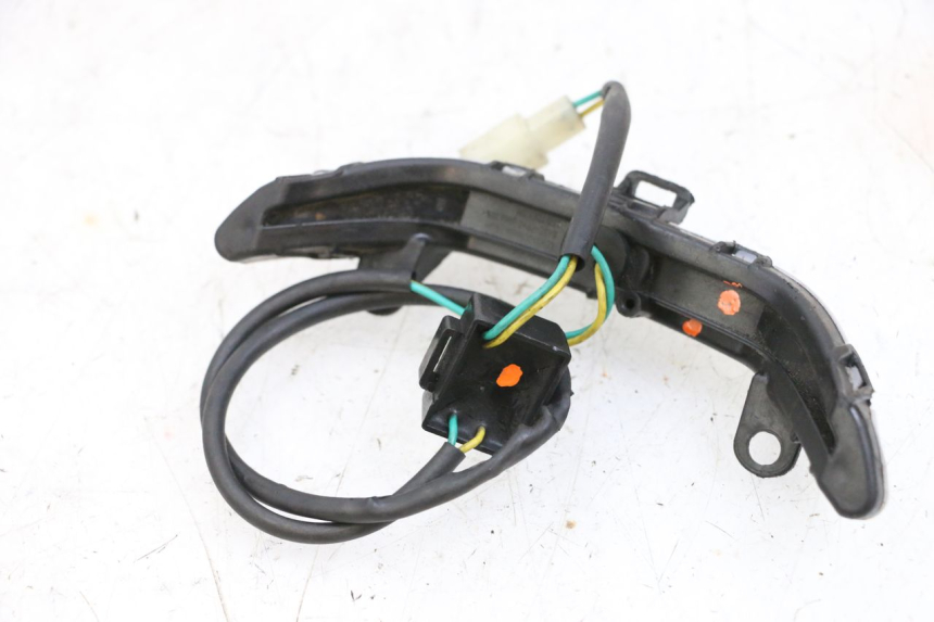 photo de ŚWIATŁO POZYCYJNE PEUGEOT KISBEE 4T 50 (2018 - 2022) - Zbliżenie techniczne