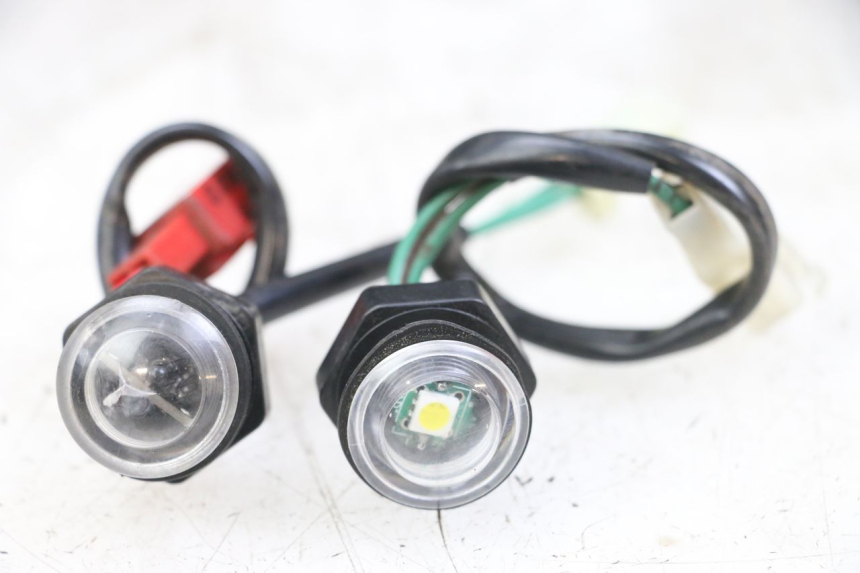 photo de ŚWIATŁO POZYCYJNE KYMCO X-TOWN XTOWN 125 (2016 - 2021) - Widok główny