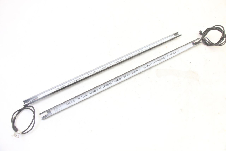 photo de ŚWIATŁO POZYCYJNE DUALTRON MINI SPECIAL 1 - Zbliżenie techniczne