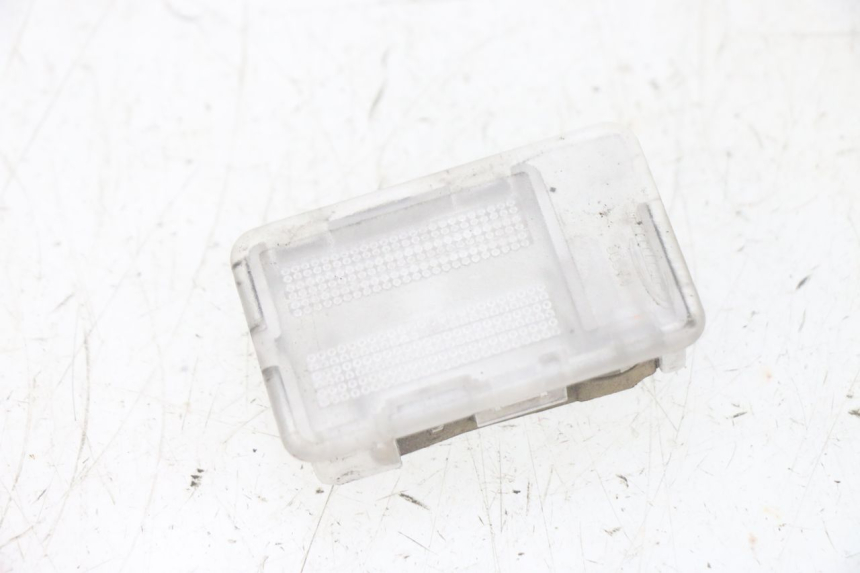 photo de ŚWIATŁO POZYCYJNE PIAGGIO MP3 HPE 300 (2019 - 2026) - Widok główny