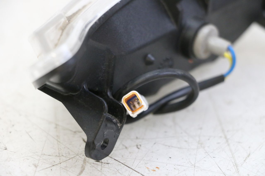 photo de ŚWIATŁO POZYCYJNE PIAGGIO MP3 500 (2014 - 2017) - Zoom stanu zużycia