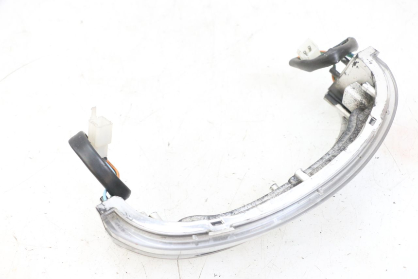 photo de ŚWIATŁO POZYCYJNE EFUN PUSA 1 - Zbliżenie techniczne