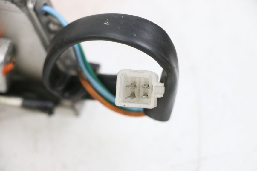 photo de ŚWIATŁO POZYCYJNE EFUN PUSA 1 - Punkty mocowania