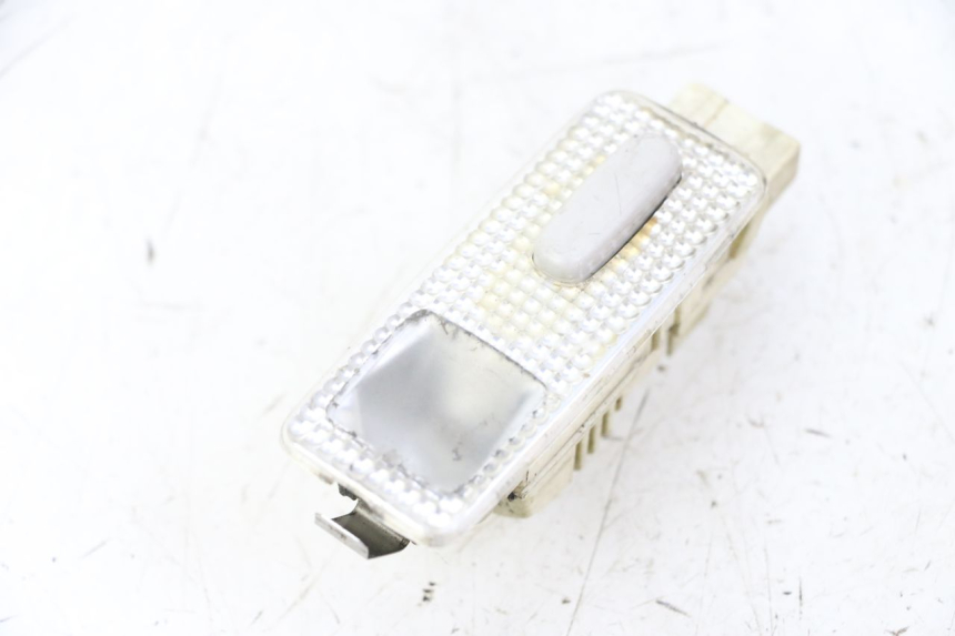 photo de ŚWIATŁO POZYCYJNE PEUGEOT SATELIS 125 (2013 - 2018) - Widok główny