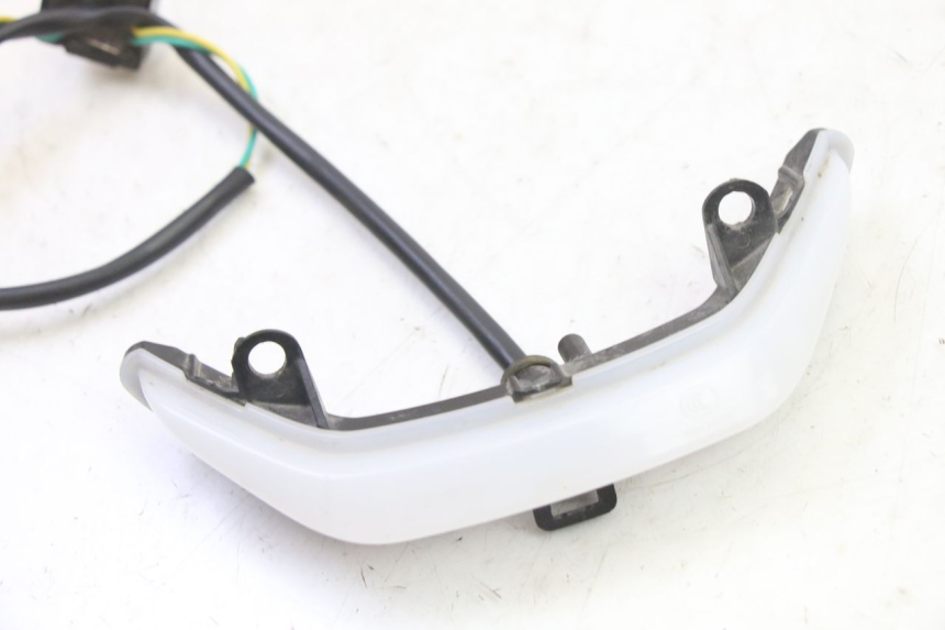 photo de ŚWIATŁO POZYCYJNE PEUGEOT STREETZONE I NAKED 2T 50 (2018 - 2020) - Szczegół części