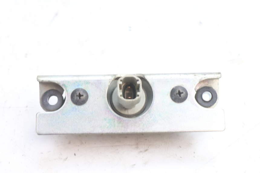 photo de ŚWIATŁO POZYCYJNE YAMAHA TDM ABS 900 (2002 - 2014) - Zbliżenie techniczne