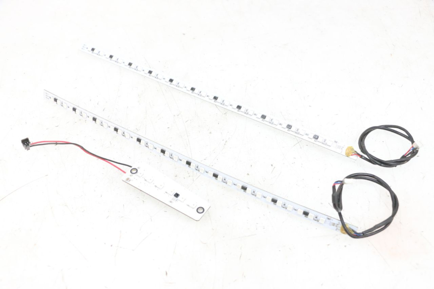 photo de ŚWIATŁO POZYCYJNE DUALTRON VICTOR LIMITED 1 - Widok główny