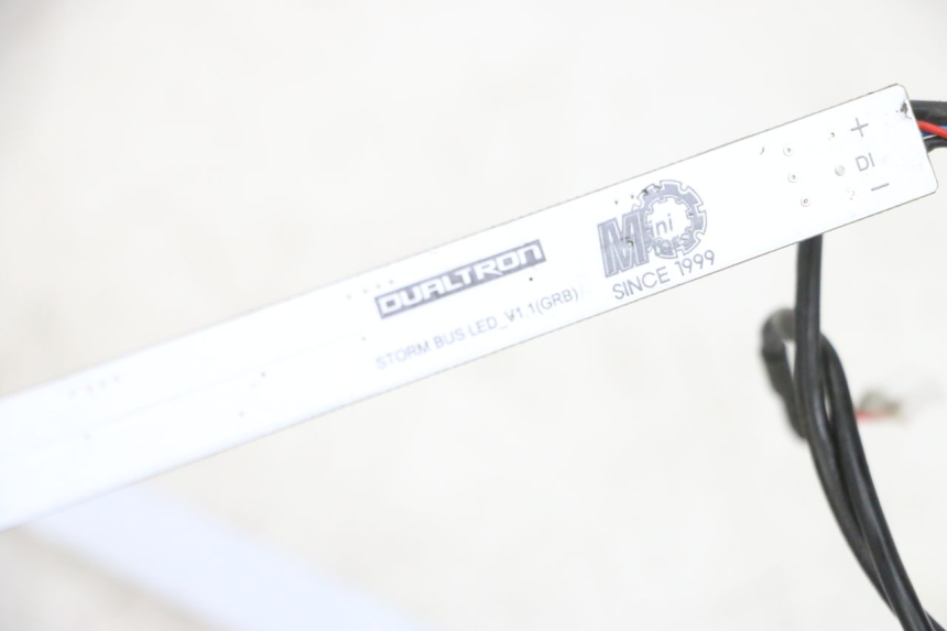 photo de ŚWIATŁO POZYCYJNE DUALTRON VICTOR LIMITED 1 - Szczegół części