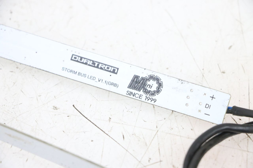 photo de ŚWIATŁO POZYCYJNE DUALTRON VICTOR LIMITED 1 - Inny kąt widzenia