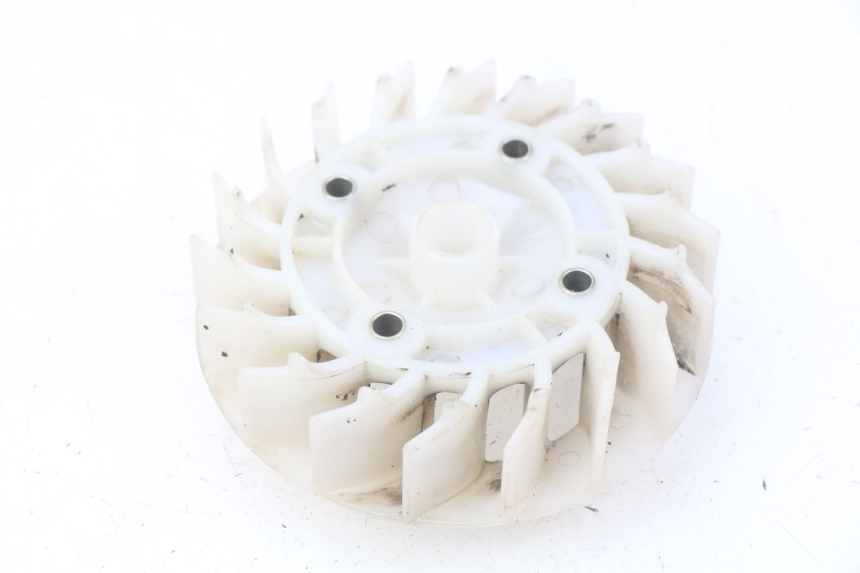 photo de WENTYLATOR KYMCO AGILITY RS 2T 50 (2009 - 2013) - Szczegół części