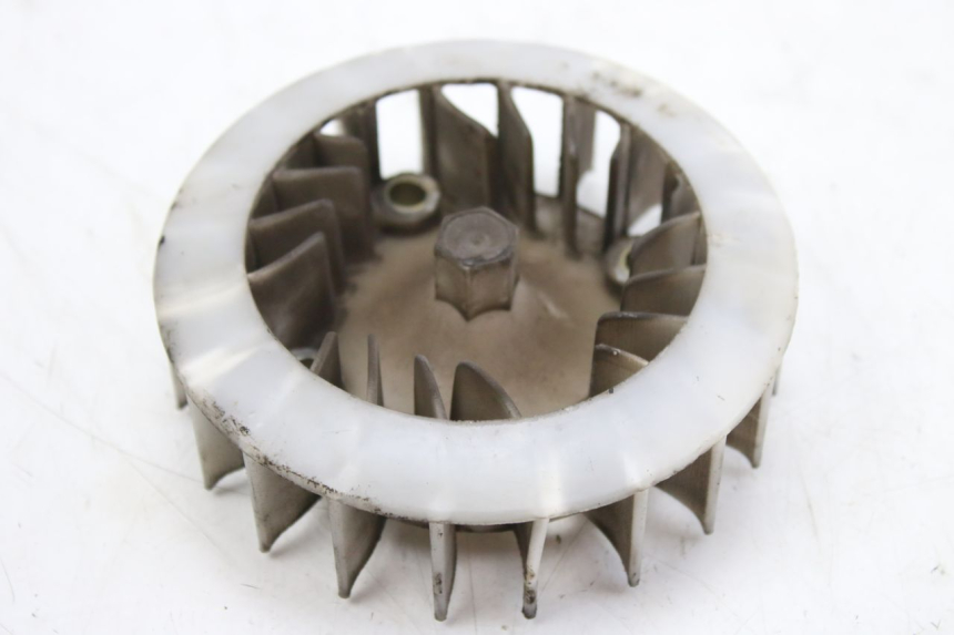 photo de WENTYLATOR TNT MOTOR BOSTON 4T 50 (2018 - 2025) - Inny kąt widzenia