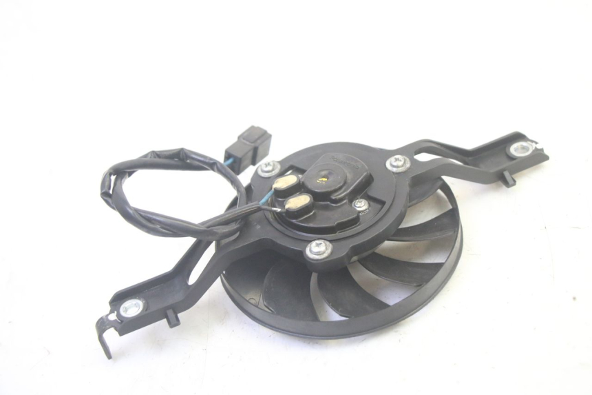 photo de WENTYLATOR SUZUKI BURGMAN 125 (2007 - 2014) - Inny kąt widzenia