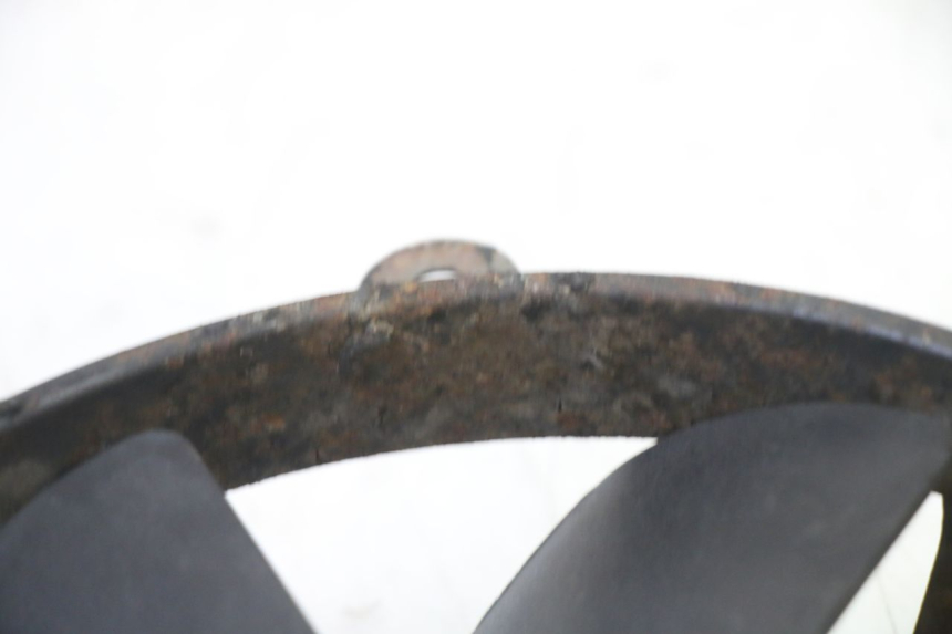 photo de WENTYLATOR HONDA CBR RR FIREBLADE 900 (1992 - 1994) - Zoom stanu zużycia