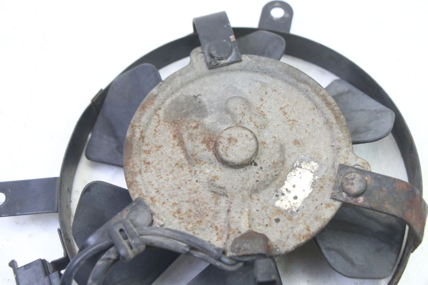 photo de WENTYLATOR HONDA CBR RR FIREBLADE 900 (1992 - 1994) - Stan powierzchni