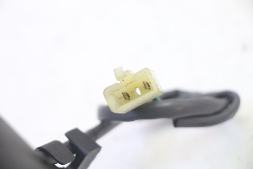 photo de WENTYLATOR HONDA FES S-WING SWING ABS 125 (2007 - 2015) - Zbliżenie techniczne