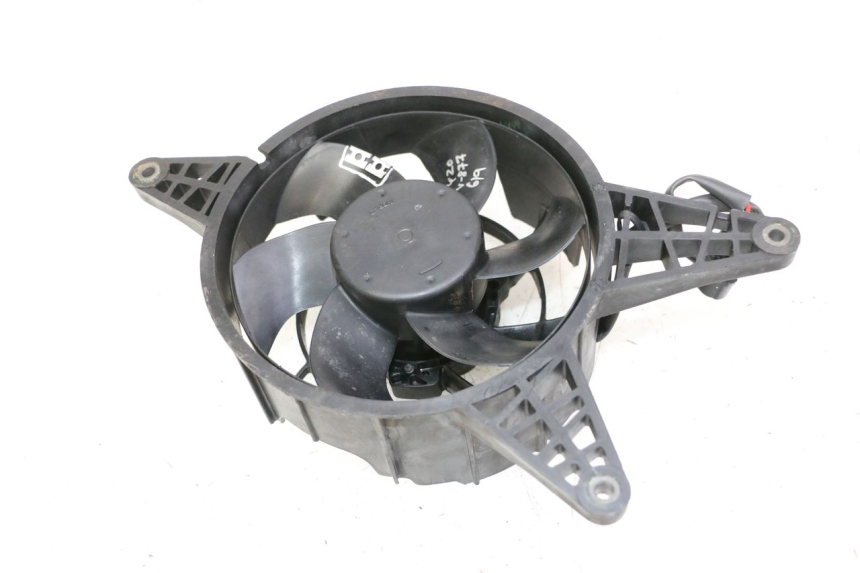 photo de WENTYLATOR BMW G310 R 310 (2016 - 2020) - Punkty mocowania