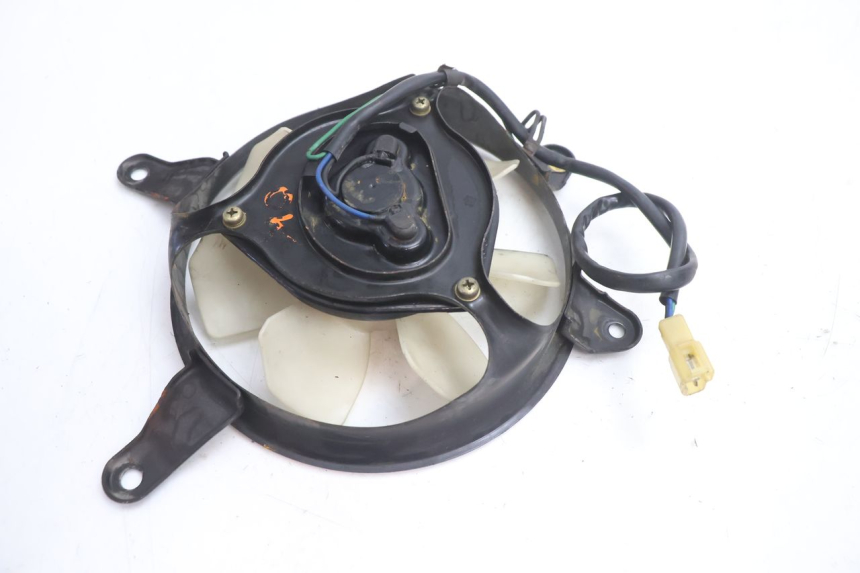 photo de WENTYLATOR KAWASAKI GPX F ZX750F 750 (1986 - 1990) - Zoom stanu zużycia