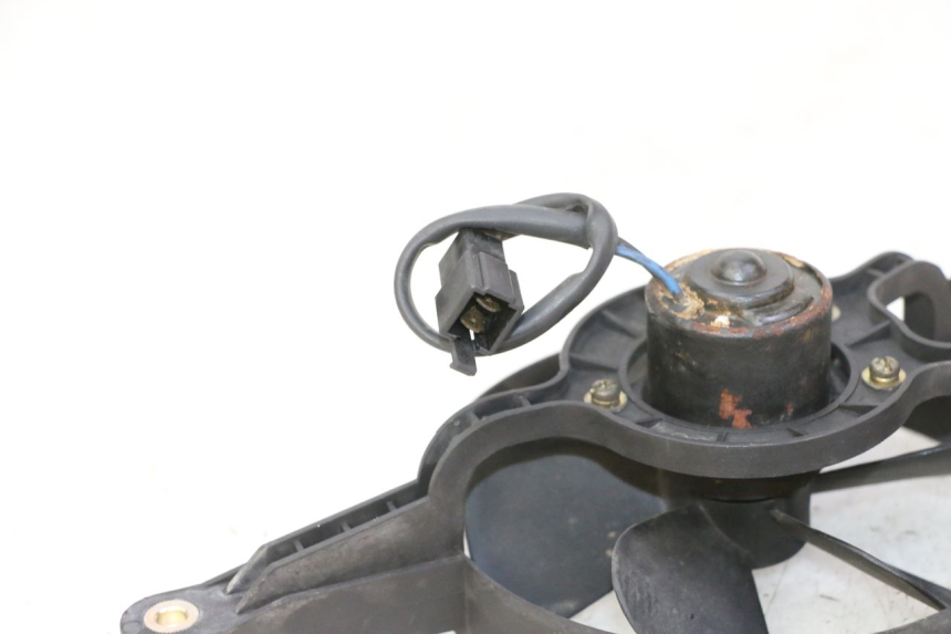 photo de WENTYLATOR KYMCO GRAND DINK 125 (2002 - 2007) - Zoom stanu zużycia