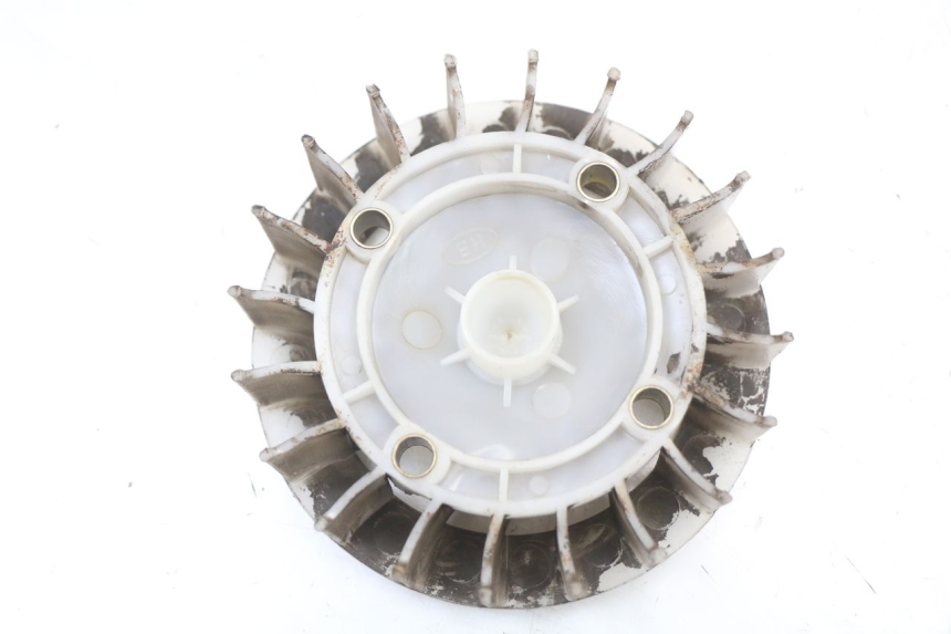 photo de WENTYLATOR PEUGEOT KISBEE 4T 50 (2018 - 2022) - Zoom stanu zużycia