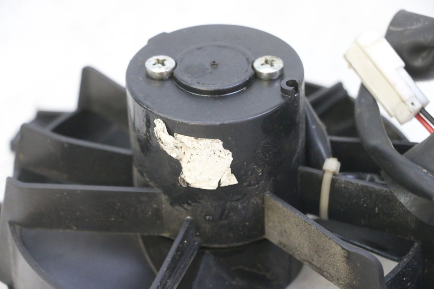 photo de WENTYLATOR PIAGGIO MP3 LT 300 (2010 - 2016) - Zoom stanu zużycia