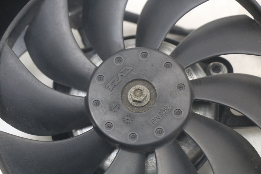 photo de WENTYLATOR YAMAHA MT-07 MT07 ABS 700 (2014 - 2017) - Szczegół części