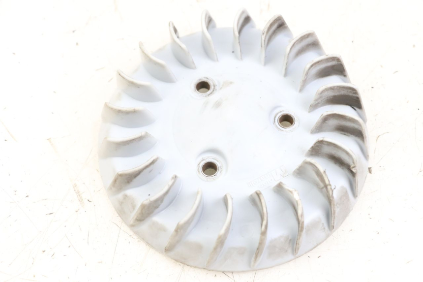 photo de WENTYLATOR MBK OVETTO ONE 2T 50 (2013 - 2017) - Widok główny