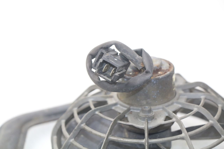 photo de WENTYLATOR APRILIA SCARABEO GT 125 (1999 - 2007) - Zoom stanu zużycia