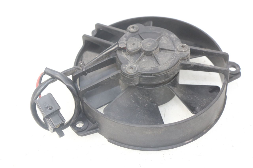 photo de WENTYLATOR APRILIA SRV 850 (2012 - 2017) - Inny kąt widzenia