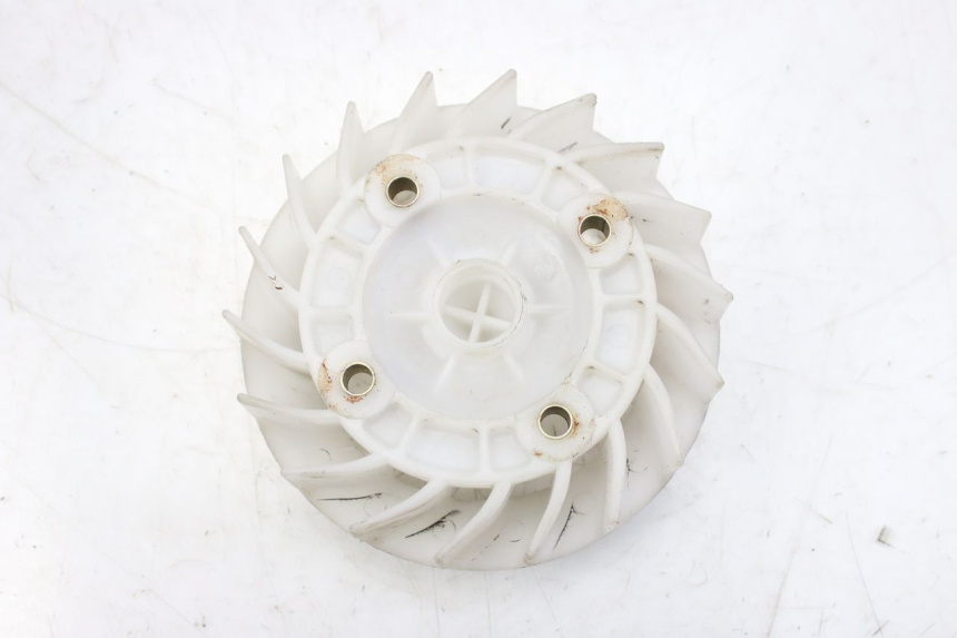 photo de WENTYLATOR PEUGEOT TWEET 125 (2010 - 2017) - Zbliżenie techniczne