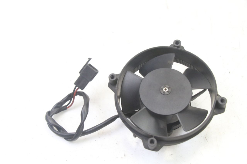 photo de WENTYLATOR SUZUKI UH BURGMAN 125 (2002 - 2006) - Widok główny