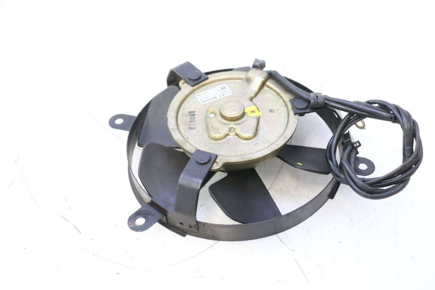 photo de WENTYLATOR HONDA VFR FI RC46 800 (1998 - 2001) - Zbliżenie techniczne