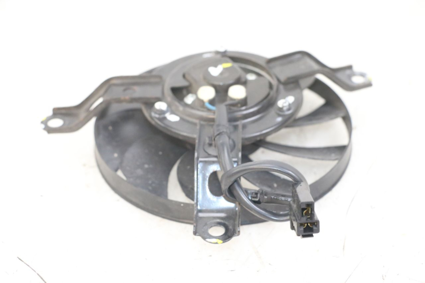 photo de WENTYLATOR YAMAHA XMAX X-MAX ABS 125 (2017 - 2020) - Szczegół części