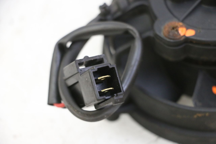 photo de WENTYLATOR YAMAHA X-MAX XMAX 250 (2006 - 2009) - Inny kąt widzenia