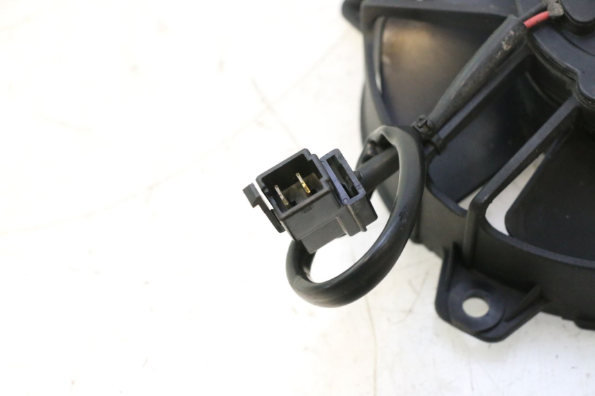 photo de WENTYLATOR YAMAHA X-MAX XMAX 125 (2010 - 2013) - Szczegół części