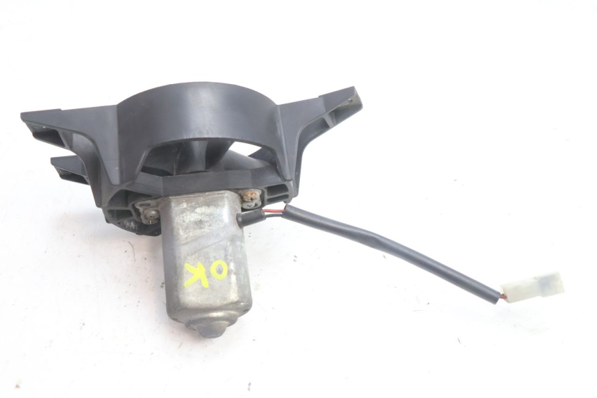 photo de WENTYLATOR PIAGGIO X9 AMALFI 180 (2000 - 2003) - Inny kąt widzenia