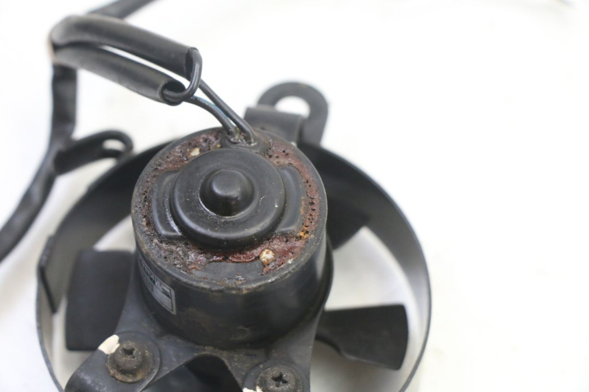 photo de WENTYLATOR HONDA XLV VARADERO 125 (2000 - 2006) - Inny kąt widzenia