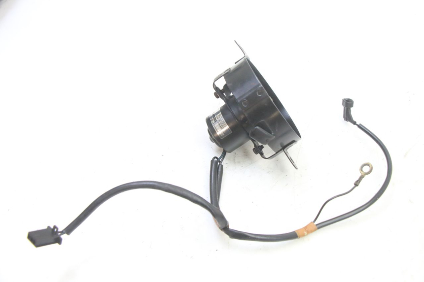 photo de WENTYLATOR HONDA XLV VARADERO 125 (2000 - 2006) - Zbliżenie techniczne