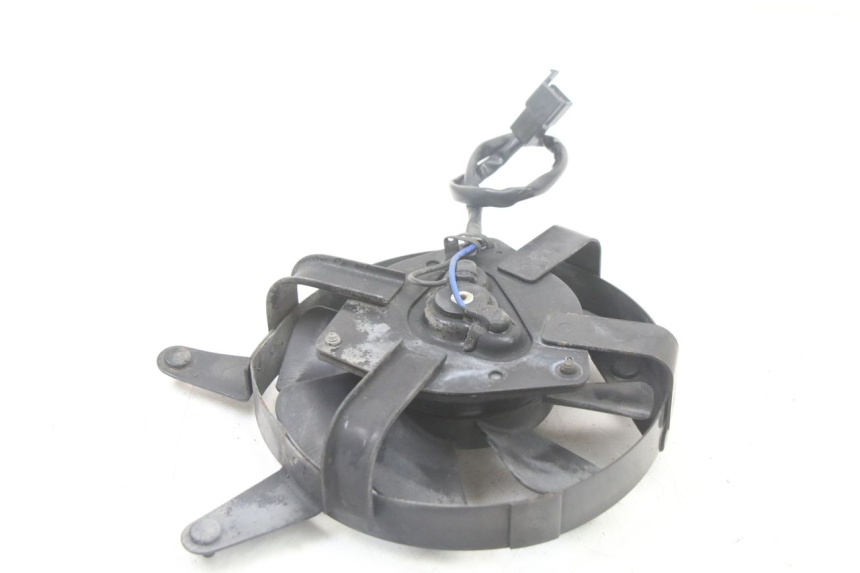 photo de WENTYLATOR YAMAHA FZS FAZER 600 (2001 - 2003) - Inny kąt widzenia